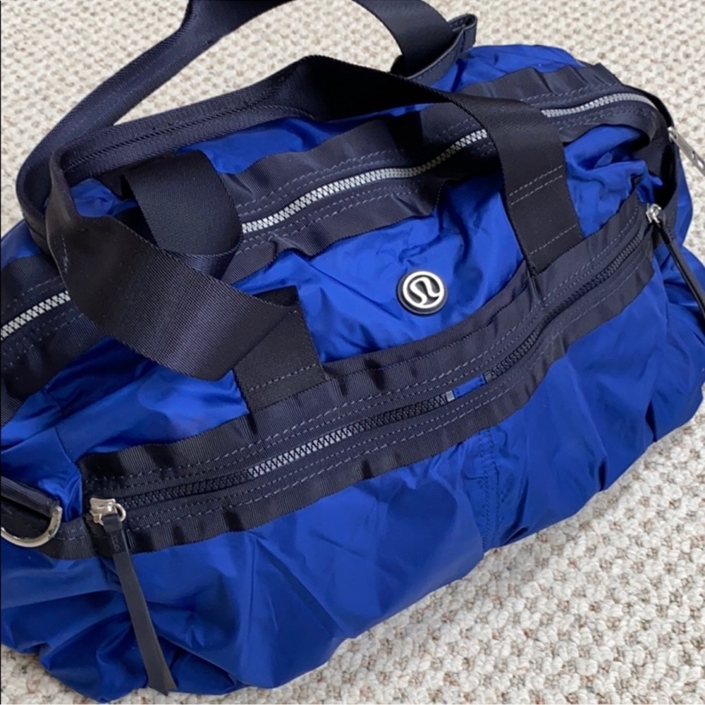 Lululemon Athletica Blue and Black Bag